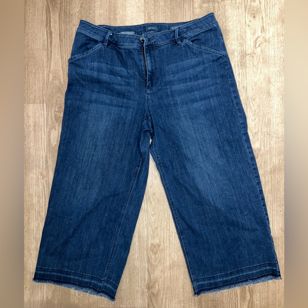J. Jill Wide-Leg Crop Jeans in Dark Blue Wash